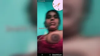 Mature Desi Aunty Teasing On Video Call Showing Her Big Tits