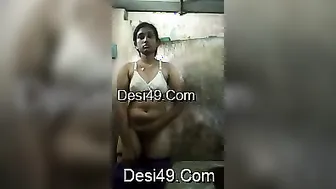 Cute GF Showing Off Her Tight Body On Camera For Me