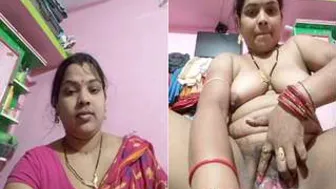 Horny Bhabhi From Odisha Rubbing Her Pussy Moaning For Me