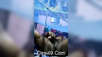Horny Bhabhi From Odisha Rubbing Her Pussy Moaning For Me