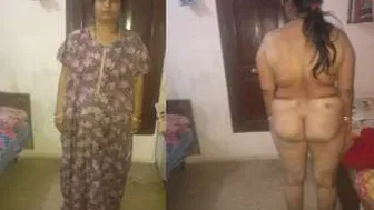 Married Bhabhi Peeling Off Her Clothes Revealing Sexy Curves