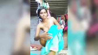 Innocent Looking Babe Exposing Her Tits And Pussy For Lover