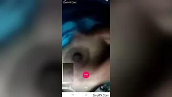 Married Bhabhi On Video Call Exposing Herself Showing Everything