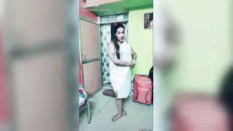 Sexy GF Accidentally Flashing Her Boob During Video