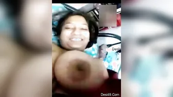 Hot Desi Babe Flashing Her Massive Natural Boobs On Camera