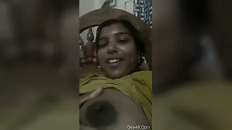 Sexy Married Bhabhi Teasing And Playing With Her Big Boobs