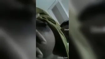 Sexy Married Bhabhi Teasing And Playing With Her Big Boobs