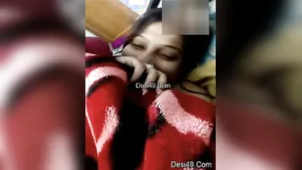 Hot GF Flaunting Her Massive Natural Tits On Camera