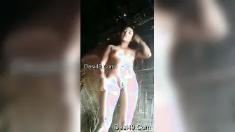 Cute Indian Gf Undressing Completely Showing Her Body To Me