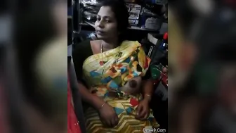 Tamil Married Woman Flashing Boobs To Shopkeeper For Discount