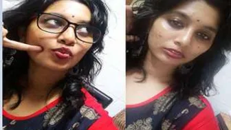 Tamil Babe Showing Off Her Beautiful Tits Making Me So Hard Now