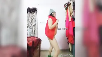 Horny Indian Girl Dancing Naked Showing Everything For My Camera