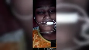 Tamil Babe Flashing Her Perky Tits For Her Boyfriend Secretly
