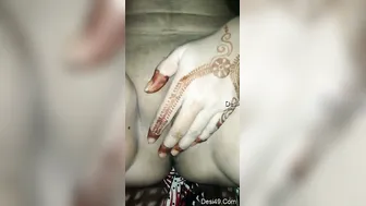 Desi Stepsister Spreading Her Pussy Showing Brother Everything