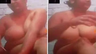 Bathing Bhabhi With Huge Boobs Stripping Naked On Video Call