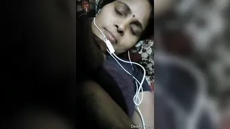 My Horny Desi Wife Teasing With Her Massive Tits On Video Call