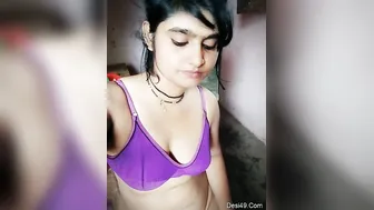 Cheating Wife Getting Nude Fingering Herself Recording Part 2