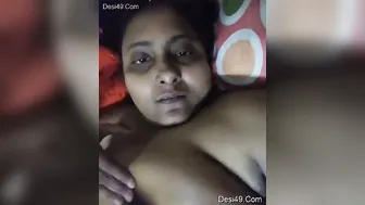 Married Bengali Wife Fondling Her Huge Natural Boobs At Home