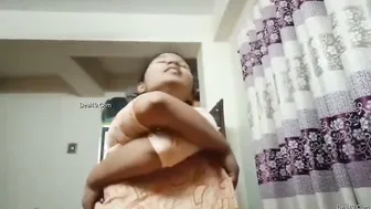 Sexy Desi Bhabhi Stripping Off Her Clothes And Teasing On Cam