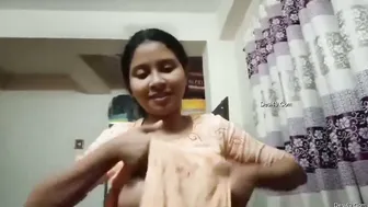 Sexy Desi Bhabhi Stripping Off Her Clothes And Teasing On Cam