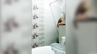 My Indian Wife Bathing And Showing Everything For The Camera