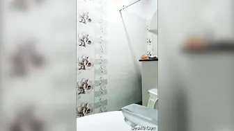 My Indian Wife Bathing And Showing Everything For The Camera
