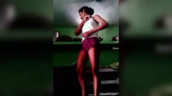 Hot Indian Slut Fingering Her Dripping Wet Pussy In Bedroom
