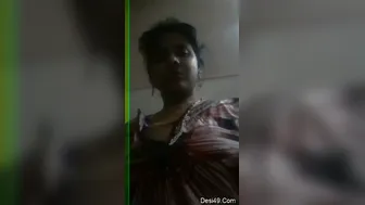 Desi Milf Recording Herself Completely Nude In Private Selfie Clip