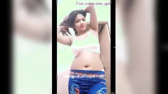 Sexy Indian Camgirl Teasing With Her Perky Boobs During Livestream