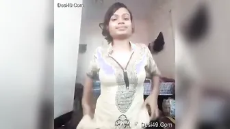 GF Teasing Boyfriend By Flashing Her Natural Boobs