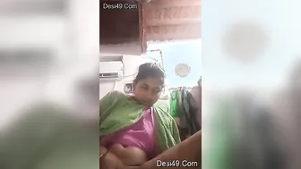 Village Bhabhi Spreading Legs Wide Fingering Her Wet Pussy