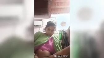 Village Bhabhi Spreading Legs Wide Fingering Her Wet Pussy
