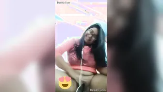 Horny Indian Babe Showing Off Her Pussy During Video Call Here