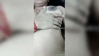 Stunning GF Recording Herself Completely Naked Part Two