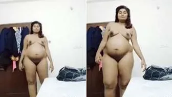 Indian Slut Stripping Completely Naked For Her Online Followers