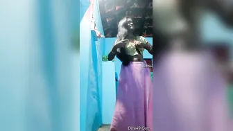 Horny Married Slut Undressing And Spreading Wide For The Camera