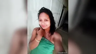 Naughty Desi Wife Exposing Her Tits And Pussy For Secret Lover