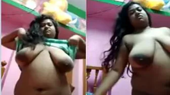 Hot Indian GF Showing Off Her Massive Boobs On Camera