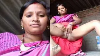Horny Indian Wife Recording Her Dripping Wet Pussy For Lover
