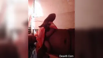 Sweet Looking Desi Babe Revealing Her Tits And Pussy On Video