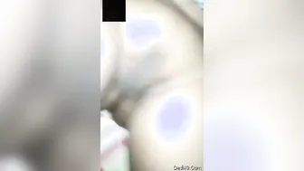Married Bhabhi Spreading Her Wet Pussy For Lover On Video Chat