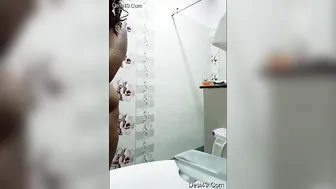 Indian Babe Soaping Herself While Bathing And Getting All Clean