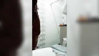 Indian Babe Soaping Herself While Bathing And Getting All Clean