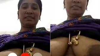 Married Desi Woman Flashing Her Huge Boobs To Boyfriend On Call