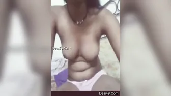 South Indian GF Revealing Her Naked Breasts For Lover