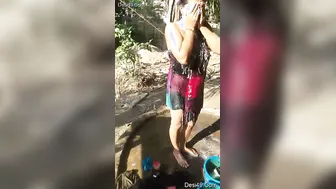 Village Girl Getting Filmed Naked While Bathing By Her Friends