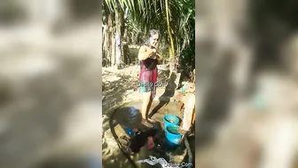 Village Girl Getting Filmed Naked While Bathing By Her Friends