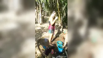 Village Girl Getting Filmed Naked While Bathing By Her Friends