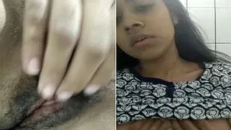 Cute GF Showing Off Her Naked Body In Private Video