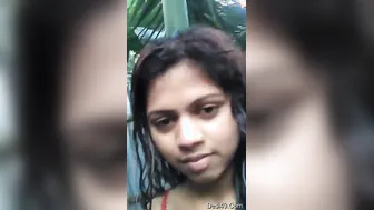 Rural Girl Flashing Her Dripping Wet Pussy In Private Moment